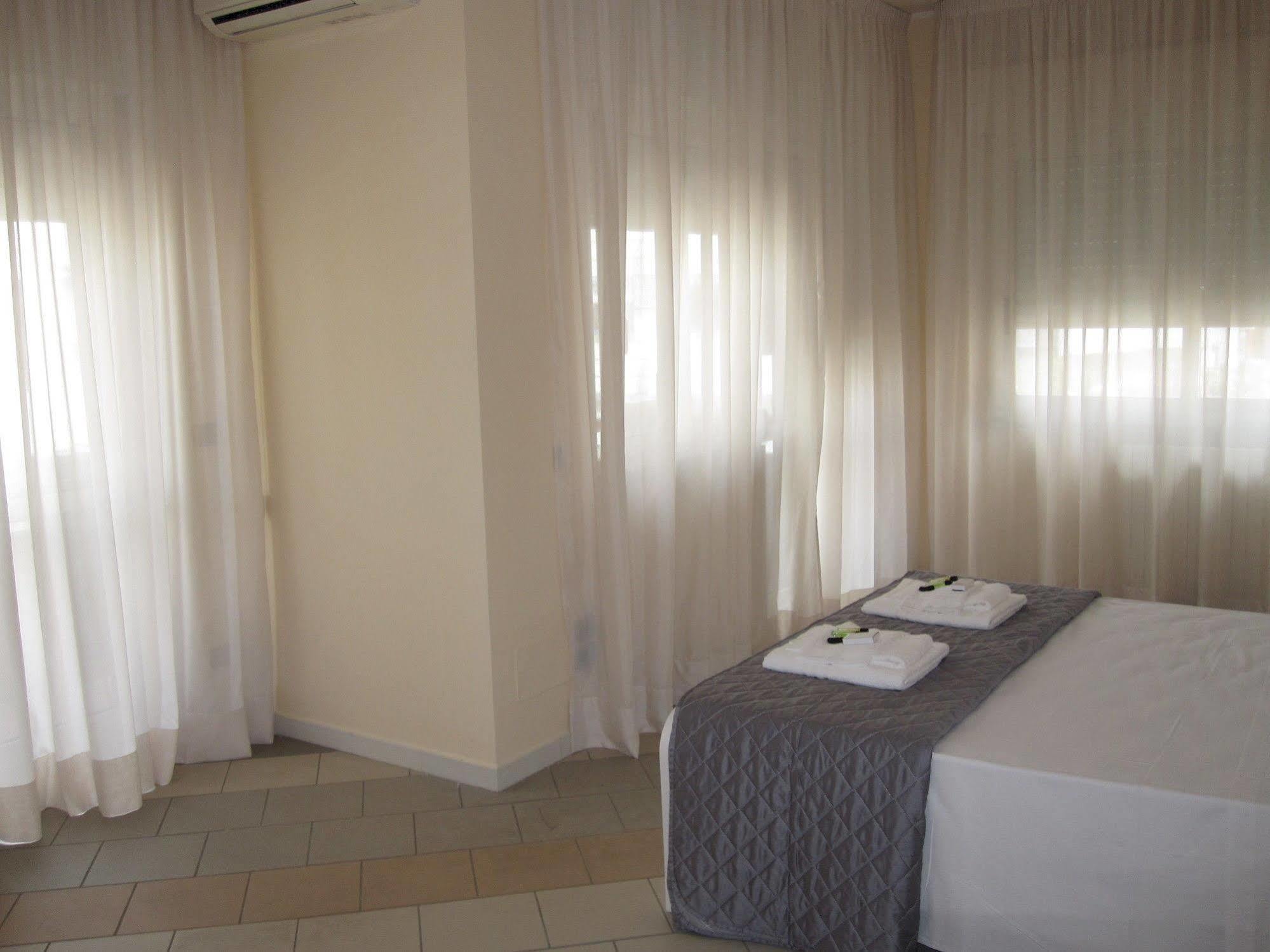 Quarantadue Quindici Hotel Termoli Exterior foto