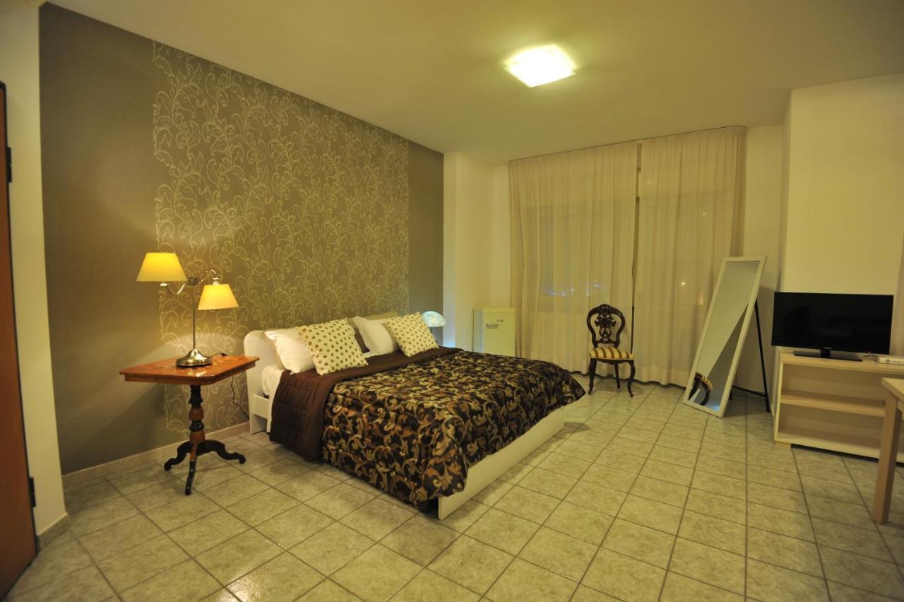 Quarantadue Quindici Hotel Termoli Exterior foto